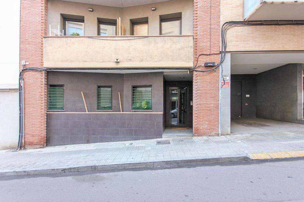 Sale of apartment in Piso en Calle d'Estanislau Figueras, Escoles, Terrassa, Terrassa
photo 1