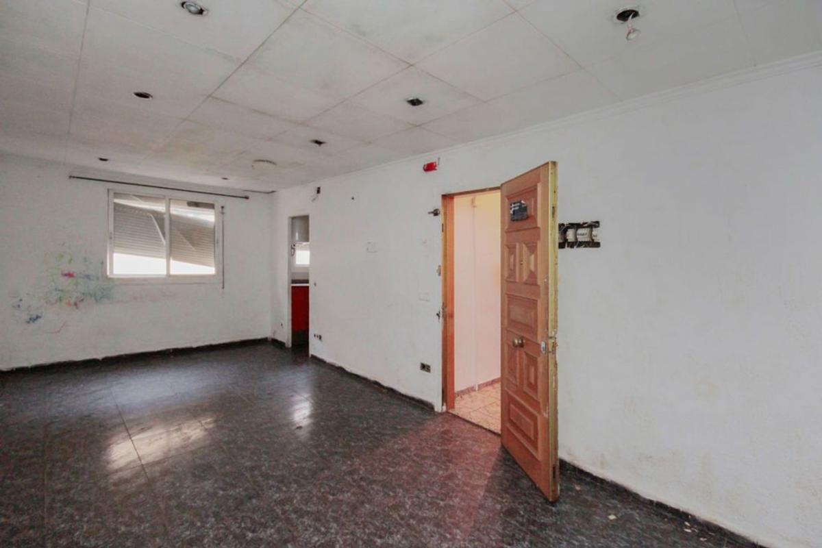 Sprzedaż mieszkania w Piso en Calle de Maó, Ègara, Terrassa, Terrassa
photo 3