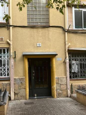 Sprzedaż mieszkania w Piso en Calle de la Florida, La Florida, Hospitalet de Llobregat, Hospitalet de Llobregat
thumbnail 1