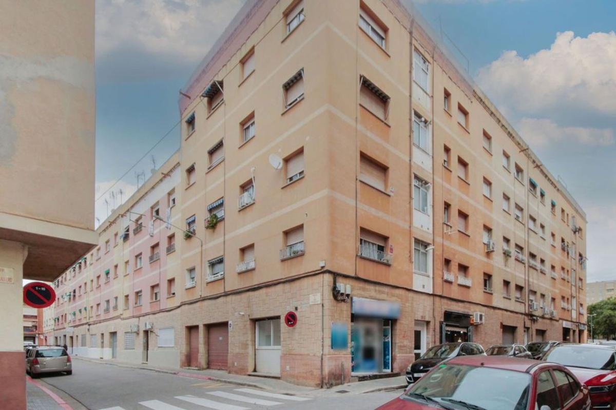 Venta de piso en Piso en Calle de Fernán Caballero, Campoamor, Sabadell, Sabadell
photo 1