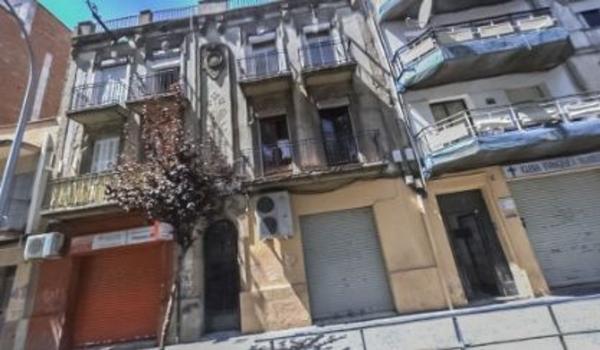 Venta de piso en Piso en Calle de Simancas, Artigues, Badalona, Badalona
 photo