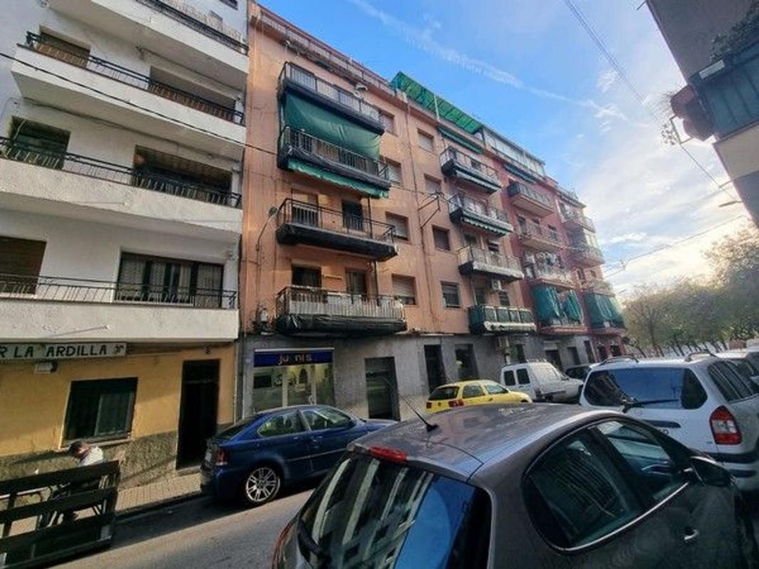 Venta de piso en Piso en Calle de la Mare de Déu del Corredor, Cerdanyola sur, Mataró, Mataró
photo 1