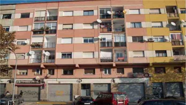 Venta de piso en Piso en Calle Sant Jaume, Can Mas, Ripollet, Ripollet
 photo 2