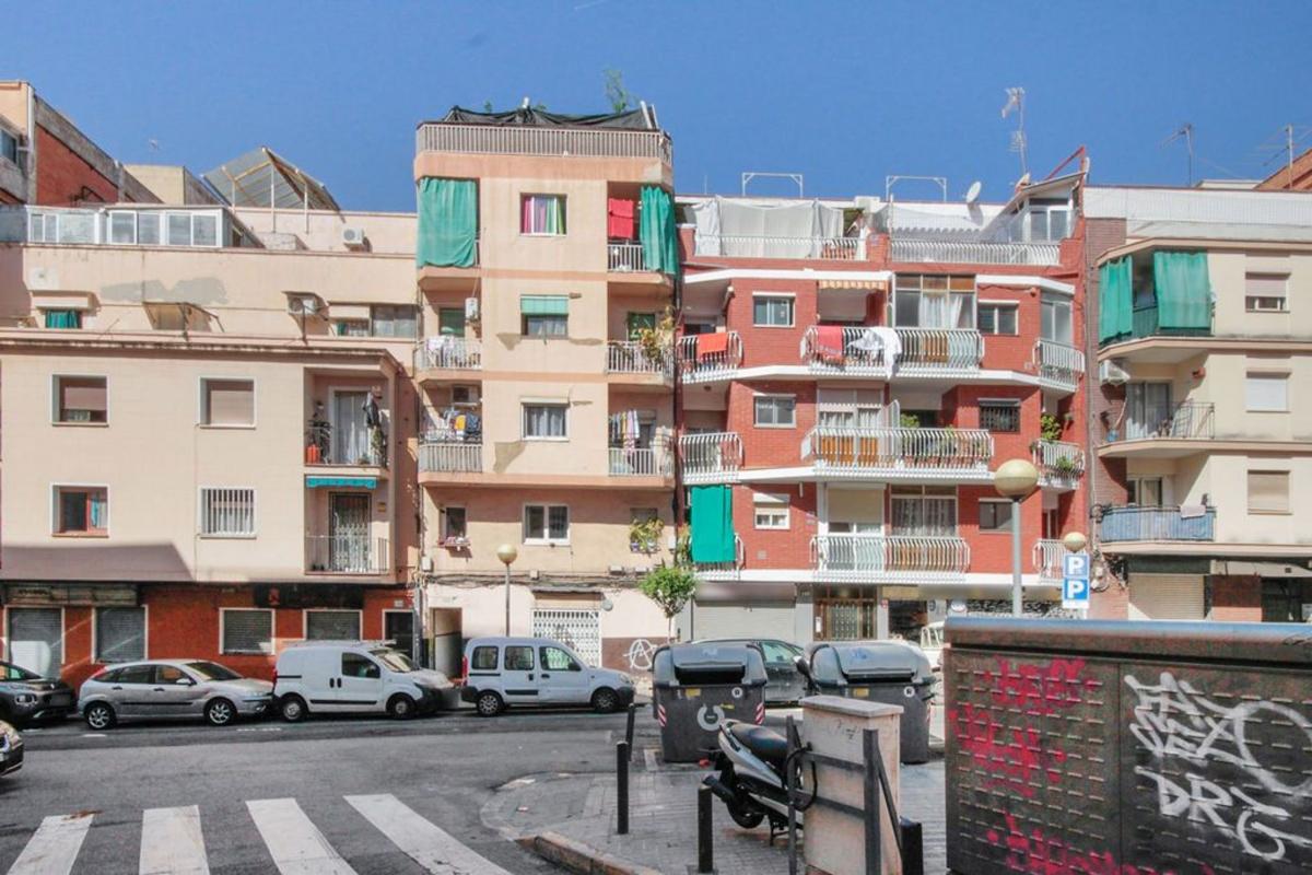 Venta de piso en Piso en Calle de Calderón de la Barca, La Salut, Badalona, Badalona
photo 1