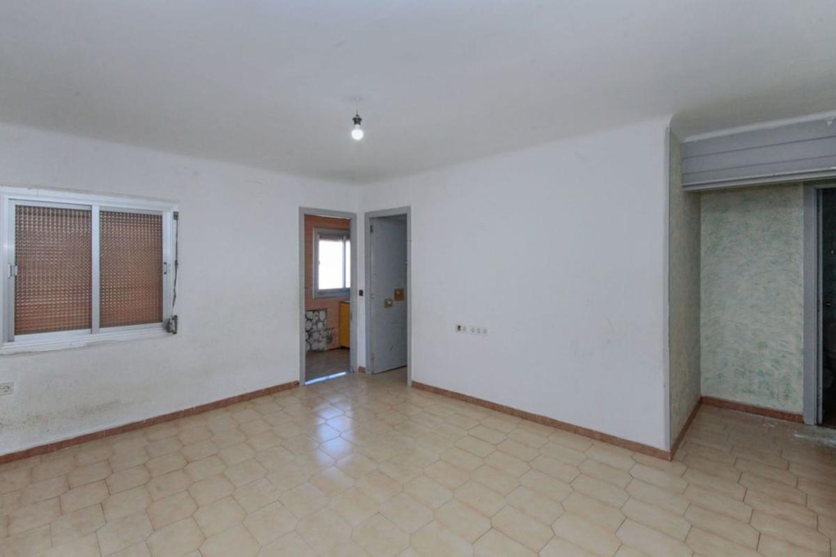Venta de piso en Piso en Calle de Calderón de la Barca, La Salut, Badalona, Badalona
photo 5