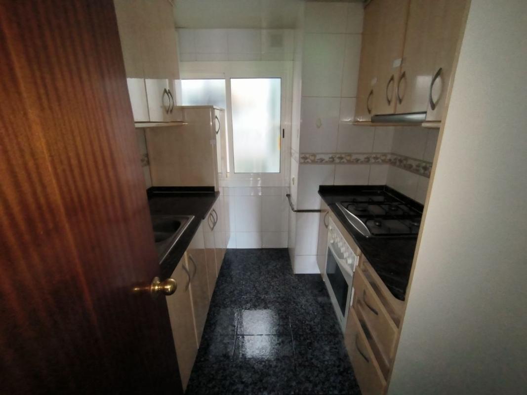 Venta de piso en Piso en Calle del Mas Marí, Fondo, Santa Coloma de Gramenet, Santa Coloma de Gramenet
photo 4