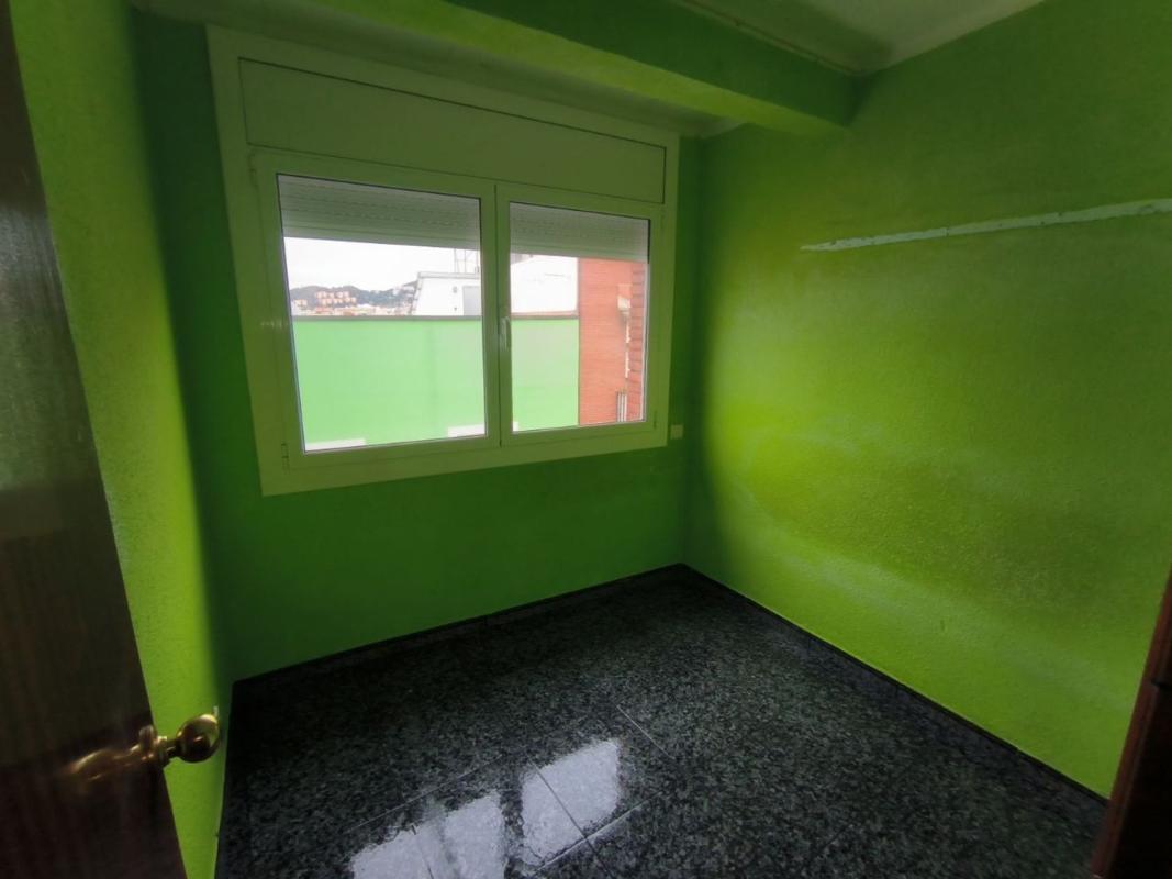 Venta de piso en Piso en Calle del Mas Marí, Fondo, Santa Coloma de Gramenet, Santa Coloma de Gramenet
photo 5