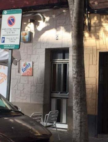 Sale of flat in Piso en Calle de les Mimoses, Les Planes, Hospitalet de Llobregat, Hospitalet de Llobregat
 photo