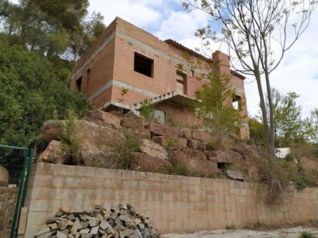 Недвижимость на продажу и в аренду в Испании photo 1