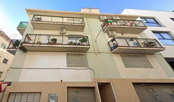 Venta de piso en Piso en Calle d'Europa, Llefià, Badalona, Badalona
photo 1