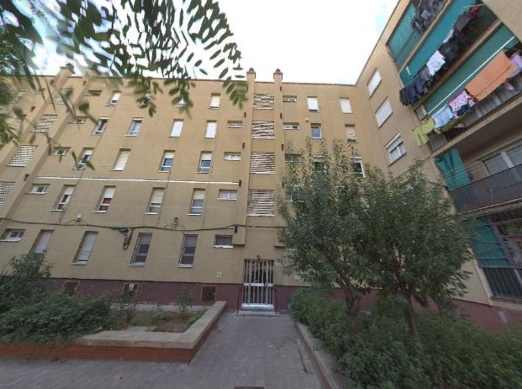 Venta de piso en Piso en Plaza de Rogelio Soto, Espronceda, Sabadell, Sabadell
photo 1