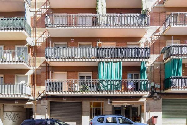 Sale of flat in Piso en Calle de Prudenci Comellas, Plaça Catalunya, Manresa, Manresa
thumbnail 1