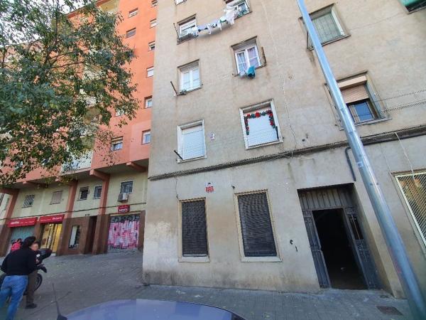 Venta de piso en Piso en Calle dels Ferrocarrils Catalans, La Marina del Port, Barcelona, Barcelona
 photo 1