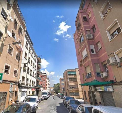 Sale of flat in Piso en Calle dels Pins, Les Planes, Hospitalet de Llobregat, Hospitalet de Llobregat
 photo 3