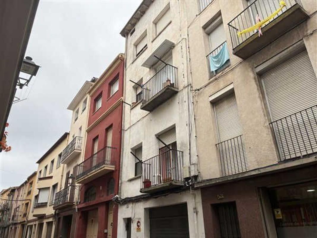 Sprzedaż mieszkania w Piso en Calle del Cós, Sallent, Sallent
photo 1