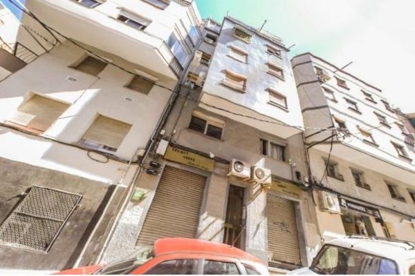 Sprzedaż mieszkania w Piso en Calle Mina, Pubilla Cases, Hospitalet de Llobregat, Hospitalet de Llobregat
 photo