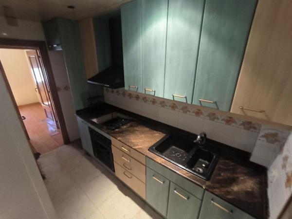 Продажа квартиры на Piso en Calle Subur, Les Planes, Hospitalet de Llobregat, Госпиталет-де-Льобрегат
 photo 4