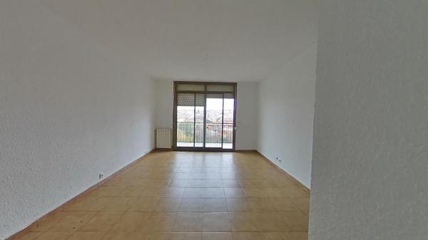 Продажа квартиры на Piso en Calle de Sant Roc, Sant Jordi - El Castell, Rubí, Руби
 photo 3