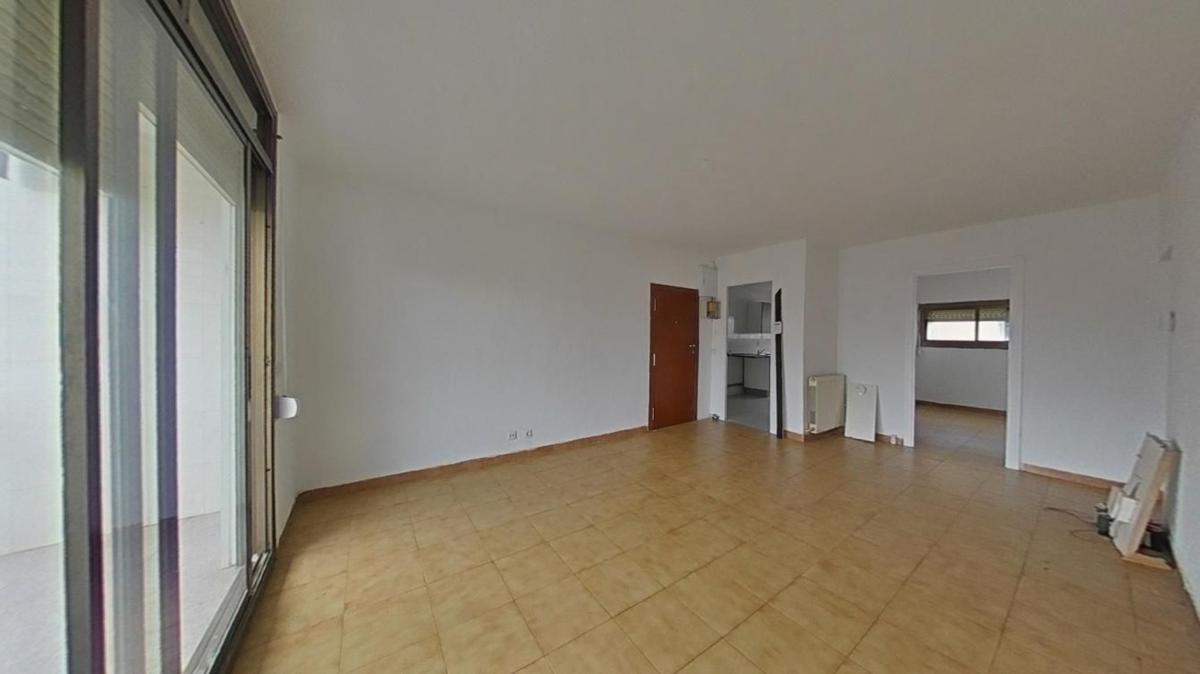 Venta de piso en Piso en Calle de Sant Roc, Sant Jordi - El Castell, Rubí, Rubí
photo 5