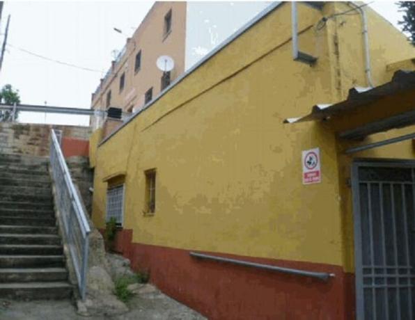 Casa o chalet independiente en Calle Cadis, Sant Vicenç Dels Horts photo 1