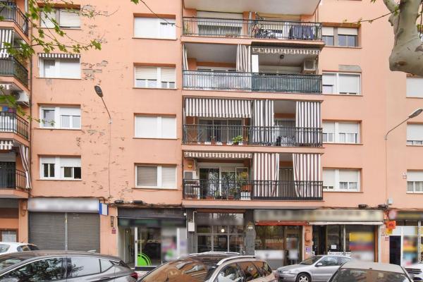 Продажа квартиры на Piso en Calle de Monturiol, Mercat, Rubí, Руби
 photo