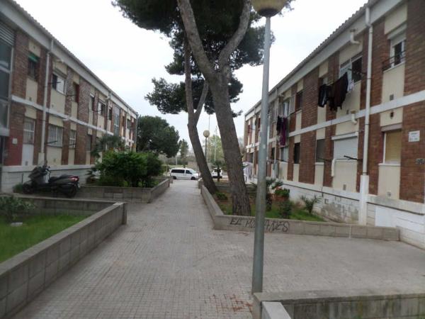 Sale of flat in Piso en Calle Camps Blancs, Camps Blancs - Els Canons, Sant Boi de Llobregat, Sant Boi de Llobregat
photo 1