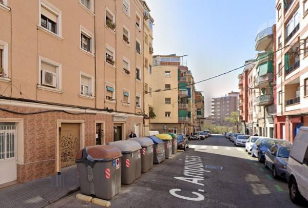 Sprzedaż mieszkania w Piso en Calle d'Empúries, Pubilla Cases, Hospitalet de Llobregat, Hospitalet de Llobregat
 photo