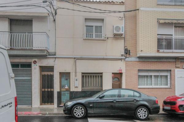 Продажа квартиры на Piso en Calle del Gironès, Ca N'Oriac, Sabadell, Сабадель
photo 1
