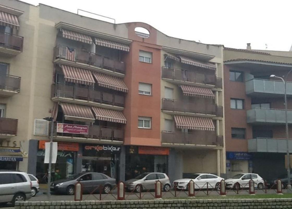 Venta de piso en Piso en Calle Amadeu Vives, Tordera, Tordera, Tordera
photo 1