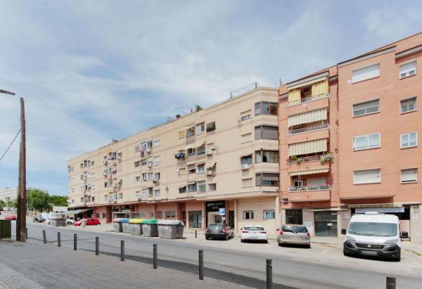 Venta de piso en Piso en Carretera de Santa Coloma, Llefià, Badalona, Badalona
photo 1