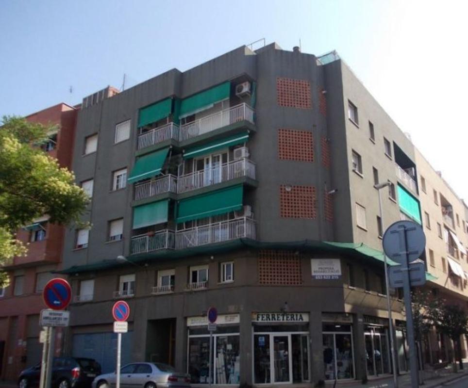Sale of apartment in Piso en Calle d'Anselm Clavé, Barberà del Vallès, Barberà del Vallès
photo 1