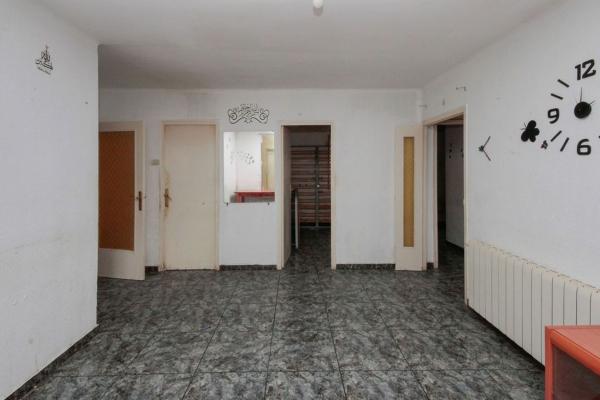 Продажа квартиры на Piso en Calle de les Magnòlies, La Plana del Pintor, Sabadell, Сабадель
thumbnail 1