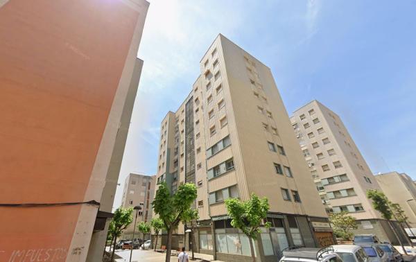 Продажа квартиры на Piso en Calle la Vinyala, Sant Vicenç Dels Horts, Сант Висенс Дельс Орц
 photo