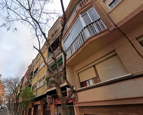 Sprzedaż mieszkania w Piso en Calle de Milà i Fontanals, Santa Rosa - Can Mariner, Santa Coloma de Gramenet, Santa Coloma de Gramenet
 photo