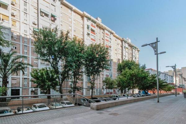 Sale of flat in Piso en Calle del Bedoll, Sant Ildefons, Cornellà de Llobregat, Cornellà de Llobregat
photo 1