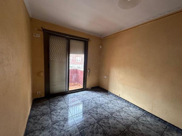 Продажа квартиры на Piso en Plaza de les Roures, Can Deu, Sabadell, Сабадель
 photo 4