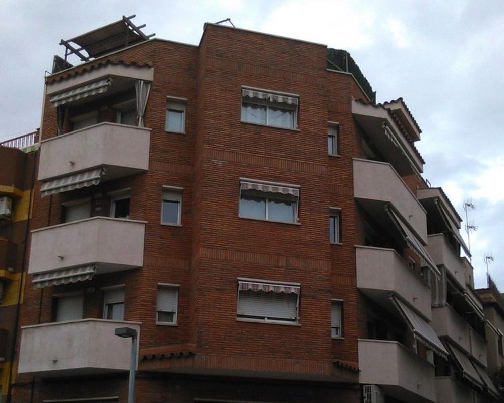 Продажа квартиры на Piso en Calle de Vista Alegre, La Gavarra, Cornellà de Llobregat, Корнелья-де-Ллобрегат
photo 1