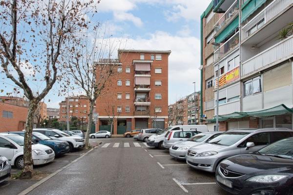 Venta de piso en Piso en Calle de Ramon d'Abadal, Santa Perpètua de Mogoda, Santa Perpètua de Mogoda
 photo 3