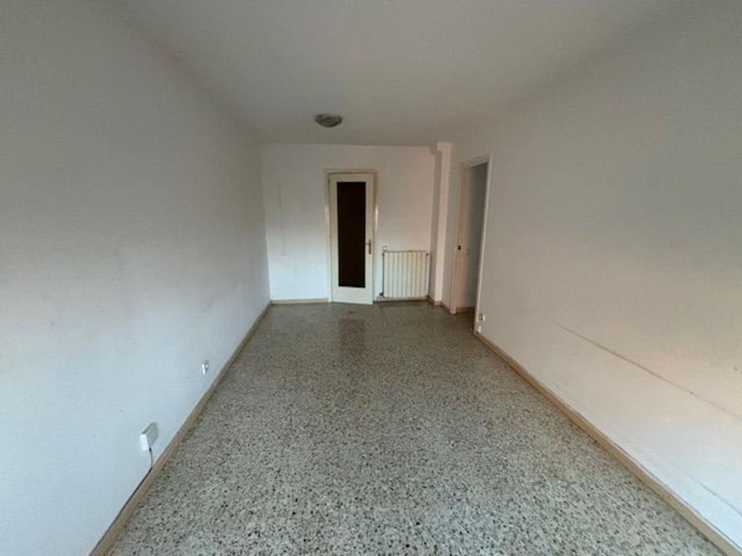 Sprzedaż mieszkania w Piso en Calle d'Altimira, Sant Ramón, Cerdanyola del Vallès, Cerdanyola del Vallès
photo 3