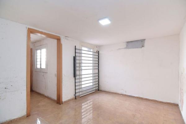 Venta de piso en Piso en Rambla de Sant Joan, Sant Crist, Badalona, Badalona
thumbnail 2