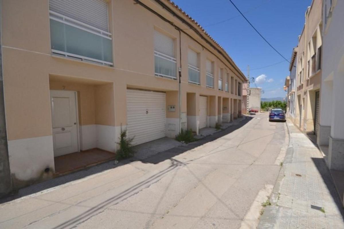 Sale of independent chalet in Chalet pareado en Camino de Valls, Castellet i la Gornal, Castellet i la Gornal
 photo 5
