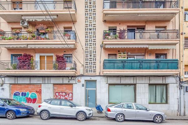 Продажа квартиры на Piso en Calle del Rosselló, Cerdanyola sur, Mataró, Матаро
 photo