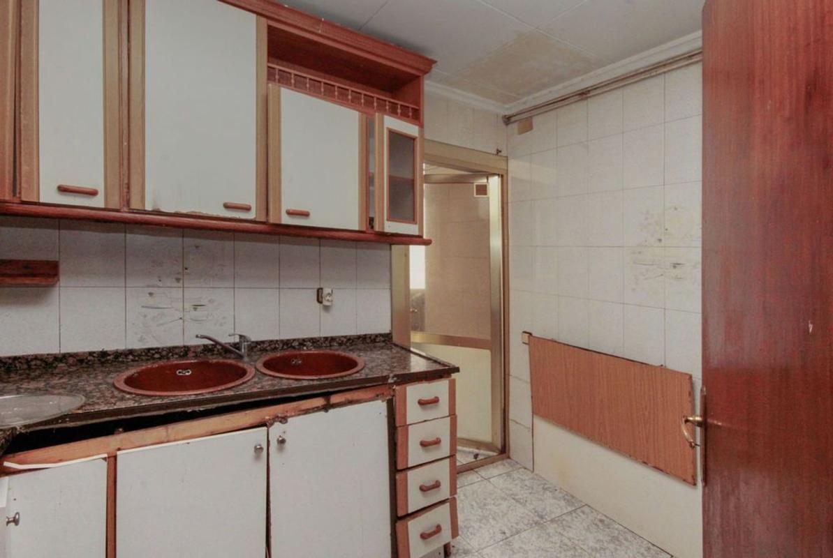 Venta de piso en Piso en Calle d'Archidona, Can Puiggener, Sabadell, Sabadell
 photo 5