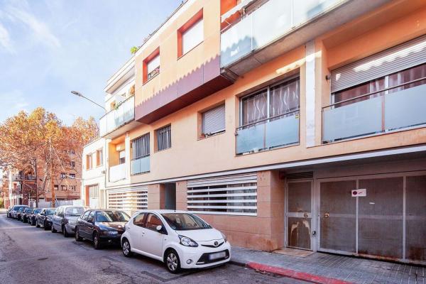 Sprzedaż mieszkania w Piso en Calle de París, Creu de Barberà, Sabadell, Sabadell
 photo