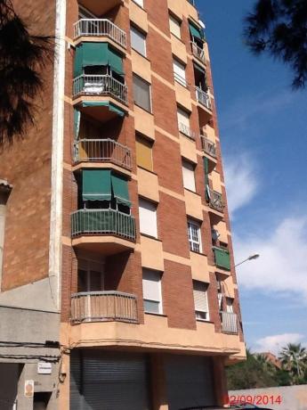 Продажа квартиры на Piso en Calle de Tortosa, 62, Plaça de Catalunya, El Prat de Llobregat, Эль Прат де Льобрегат
 photo