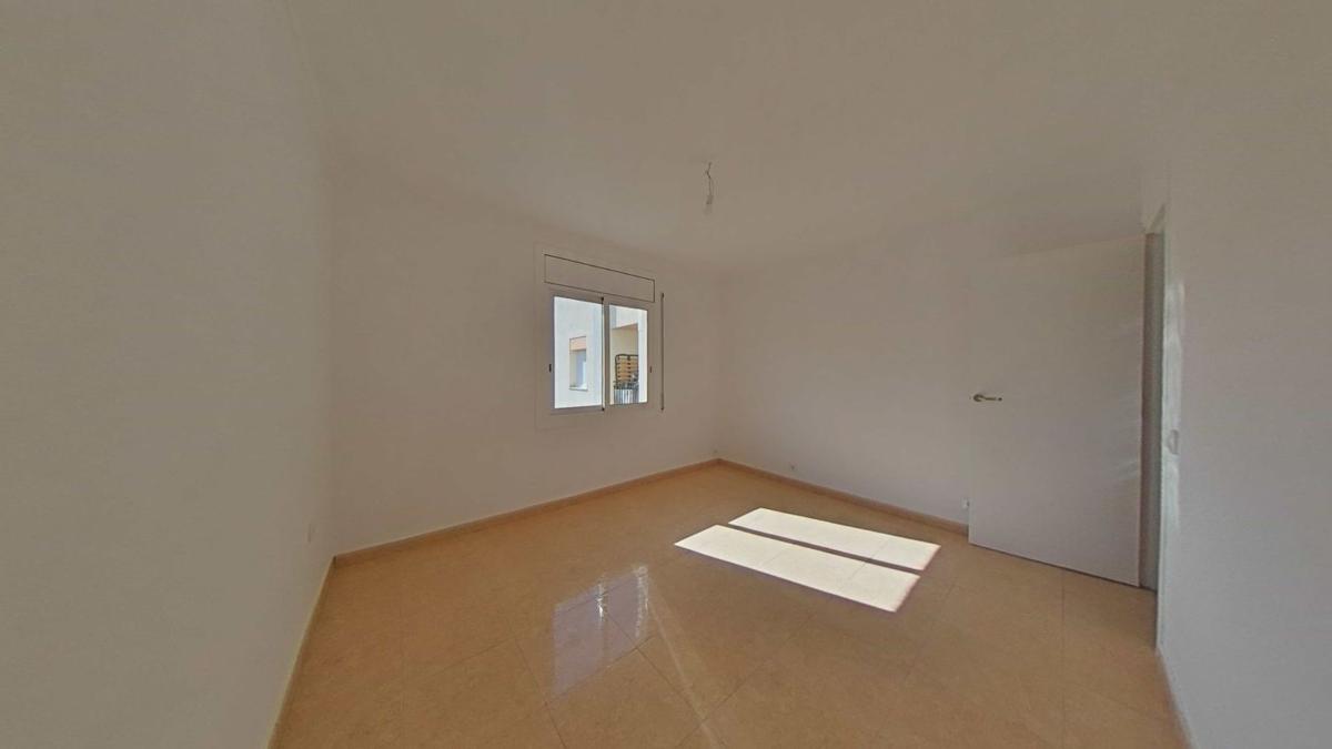 Venta de piso en Piso en Calle de Sabadell, Zona Nord, Rubí, Rubí
 photo 3