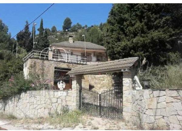 Casa o chalet independiente en Avenida de Pau Casals, Marganell photo 2