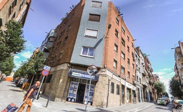 Sprzedaż mieszkania w Piso en Calle del Montseny, La Torrasa, Hospitalet de Llobregat, Hospitalet de Llobregat
 photo
