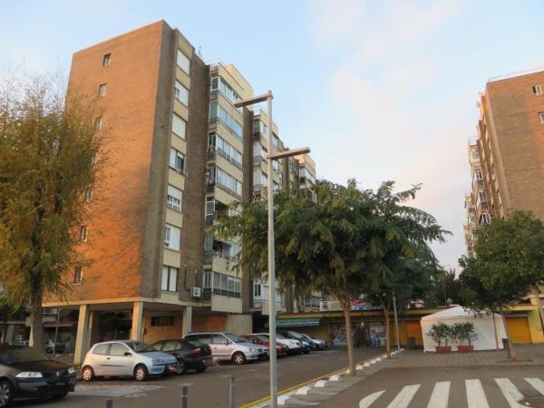 Sprzedaż mieszkania w Piso en Avenida del Doctor Fleming, Torrent Ballester, Viladecans, Viladecans
 photo