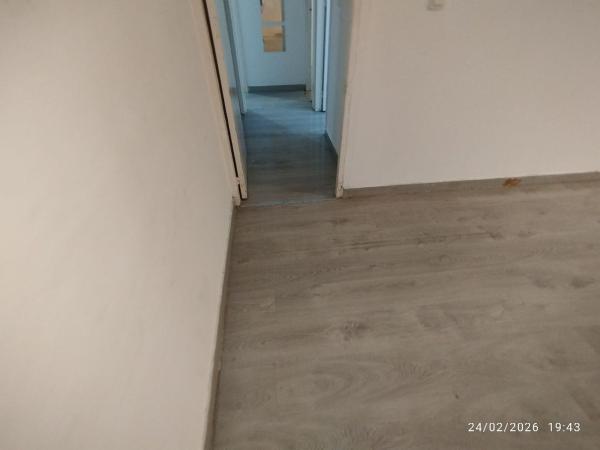 Venta de piso en Piso en Calle de Llevant, La Mina, Sant Adriá de Besós, Sant Adriá de Besós
thumbnail 2